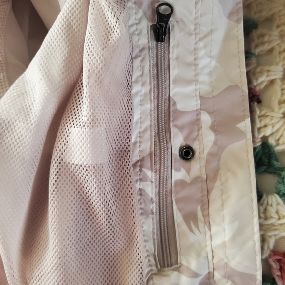 Columbia's Splash jacket - omni tech - Picture 7 of 12